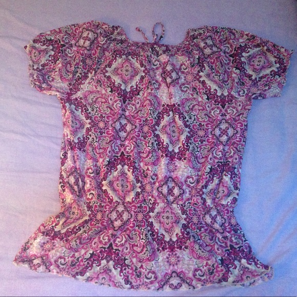 Patterned Blouses 👚💗 - Picture 6 of 7